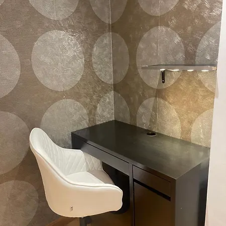 Precioso Piso En El Centro De Con Garaje En El Mismo Edificio *